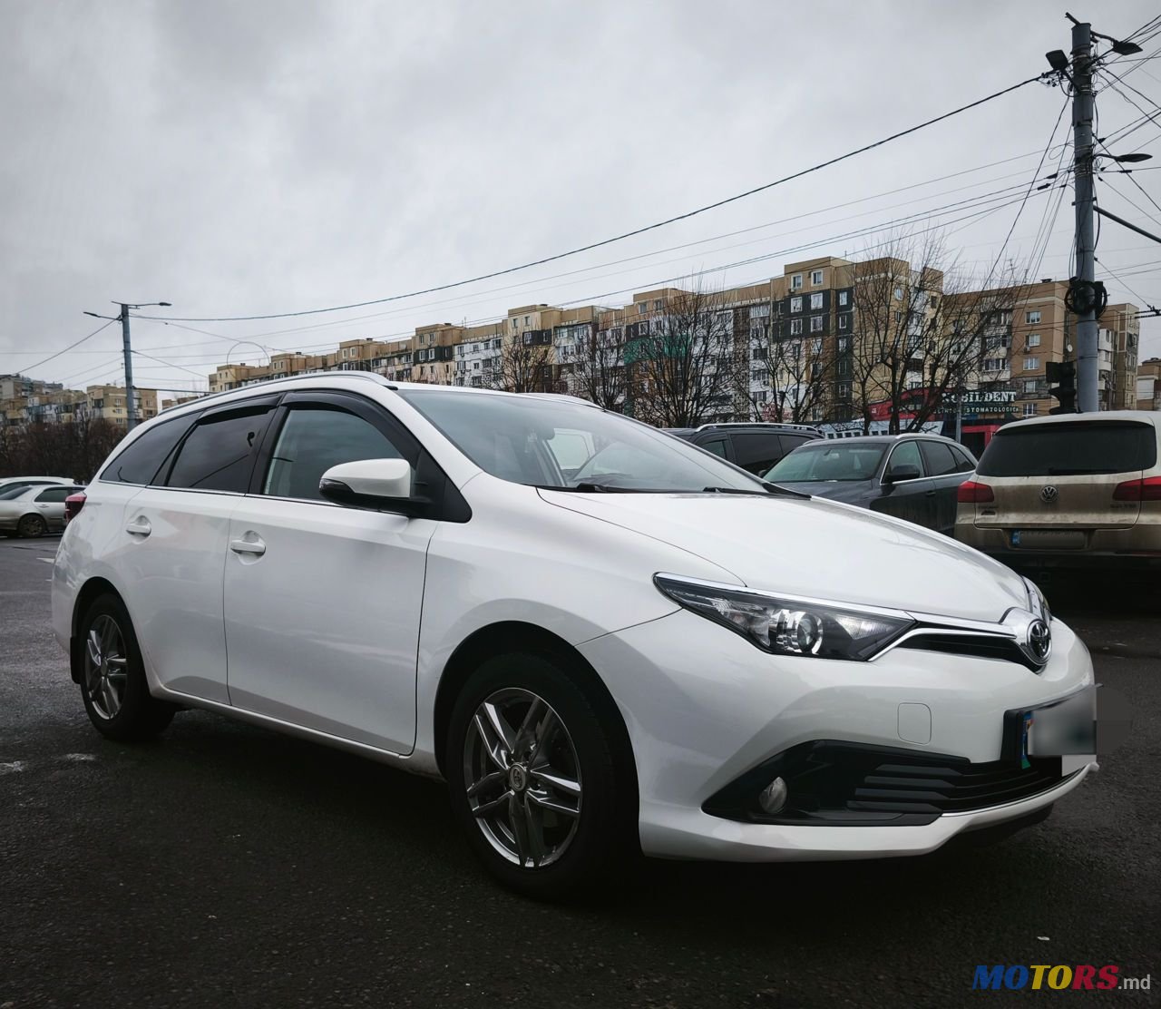 2016' Toyota Auris photo #1