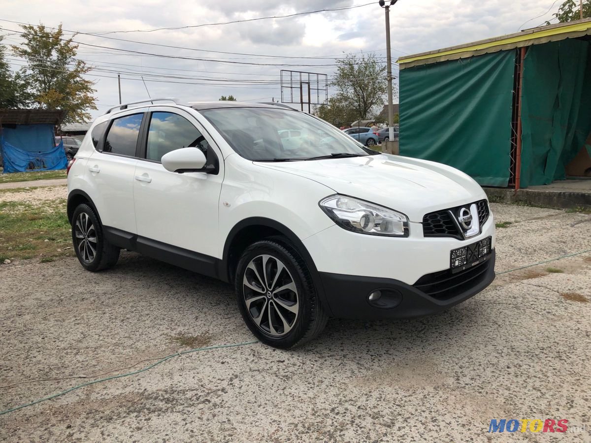 2013' Nissan Qashqai photo #2