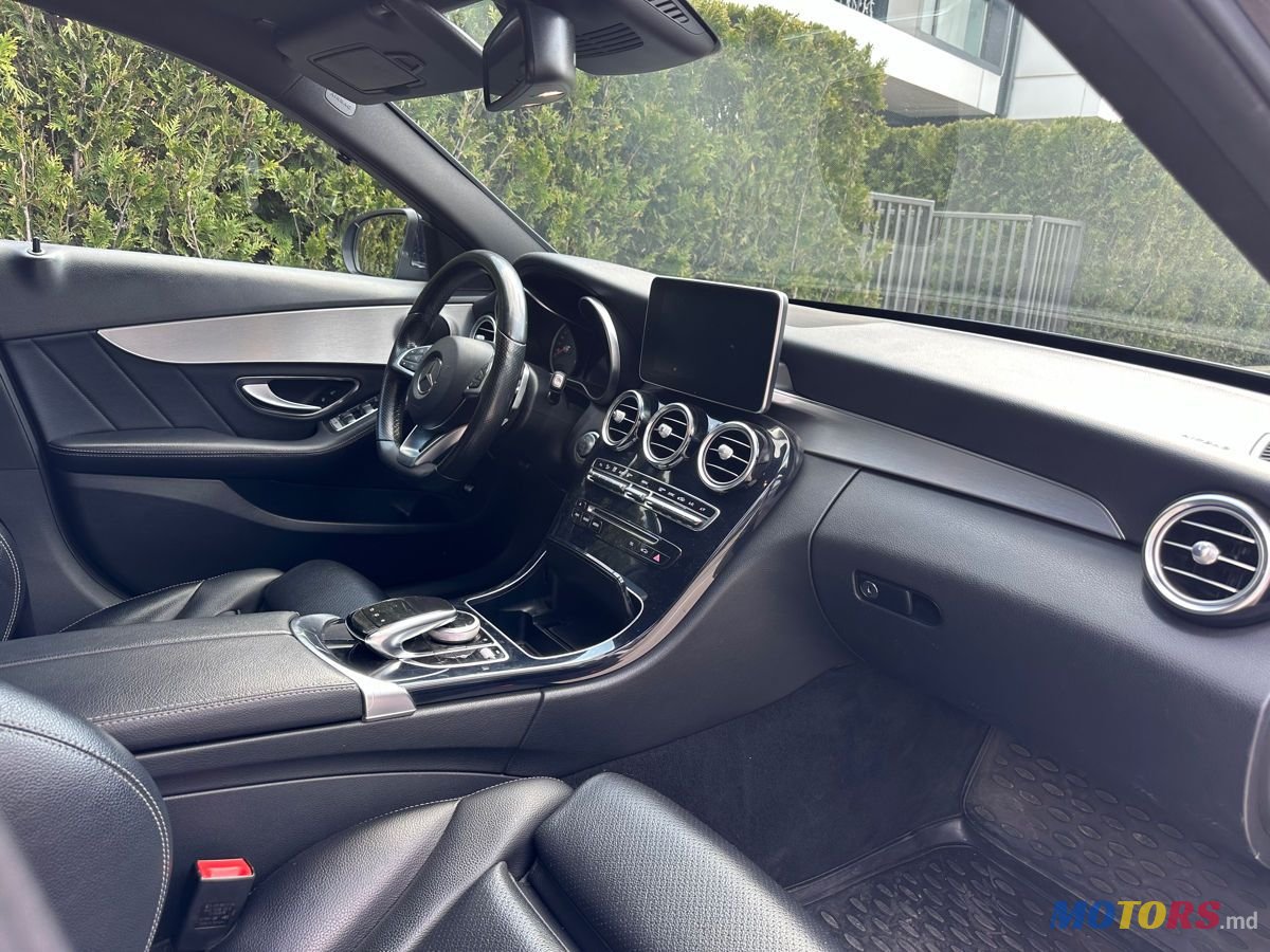 2016' Mercedes-Benz C-Class photo #6