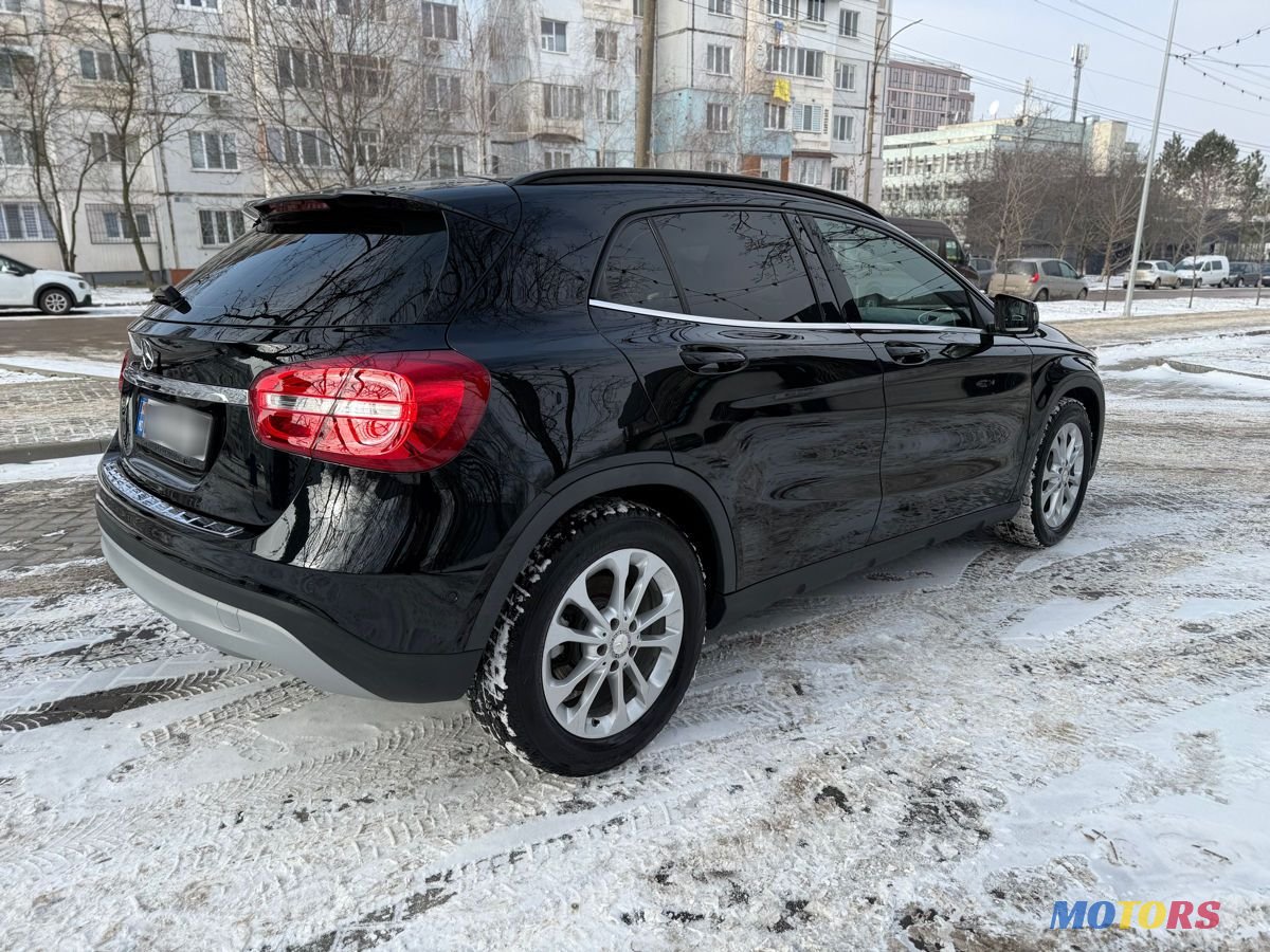 2014' Mercedes-Benz GLA photo #4