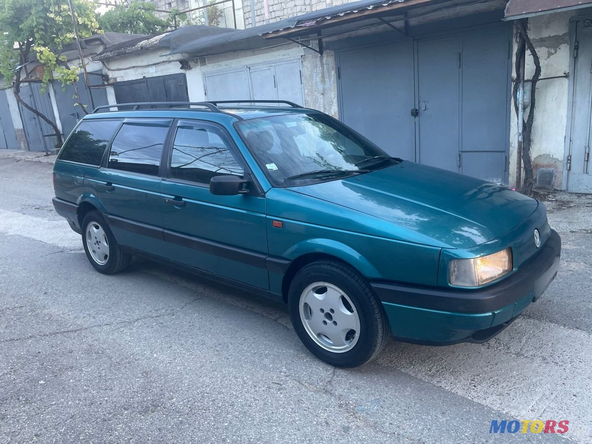 1992' Volkswagen Passat photo #1