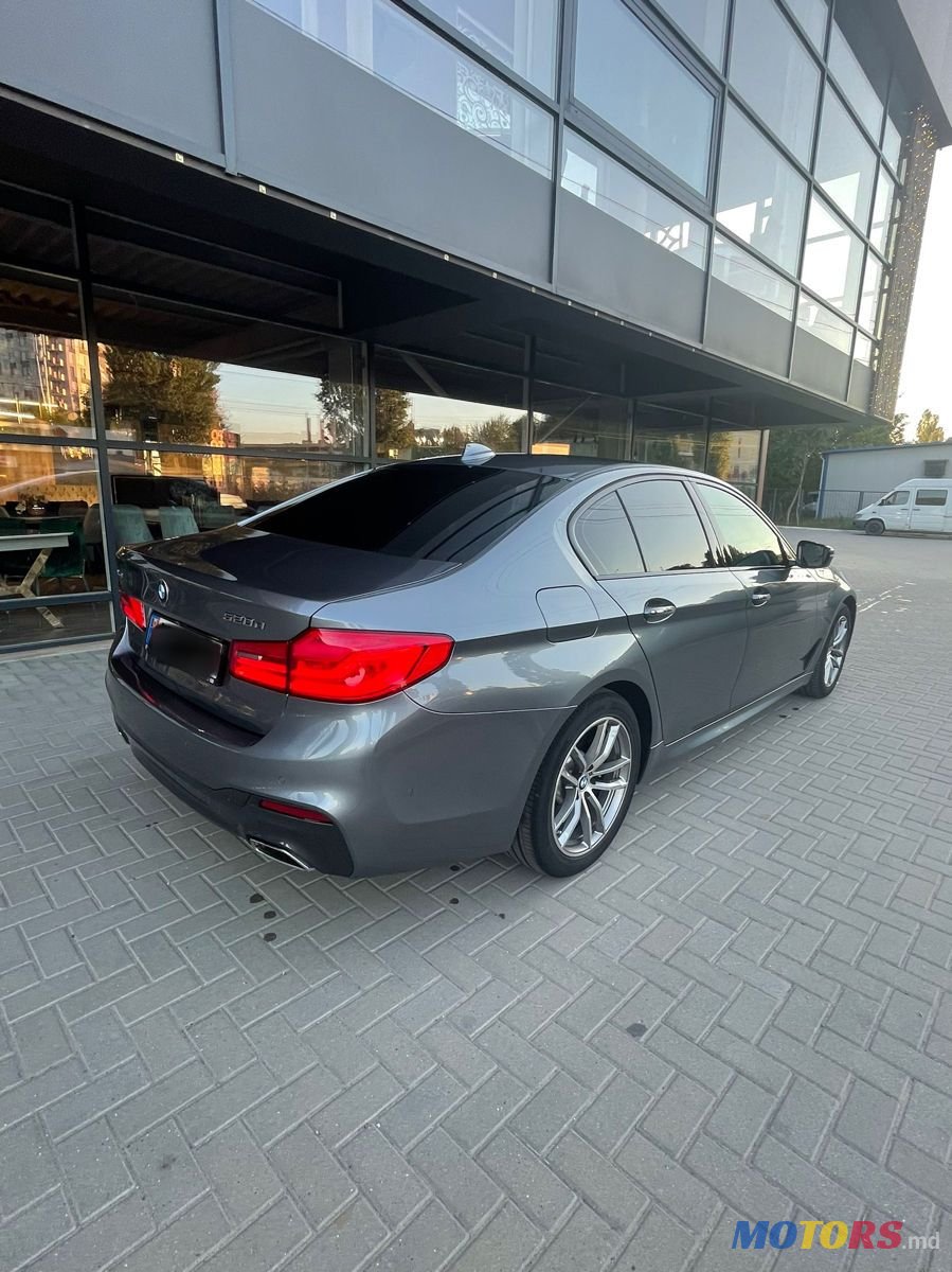 2017' BMW 5 Series photo #5