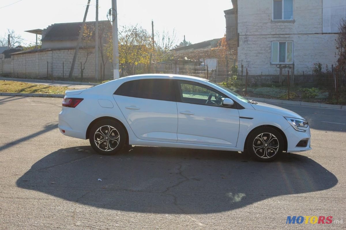 2019' Renault Megane photo #1