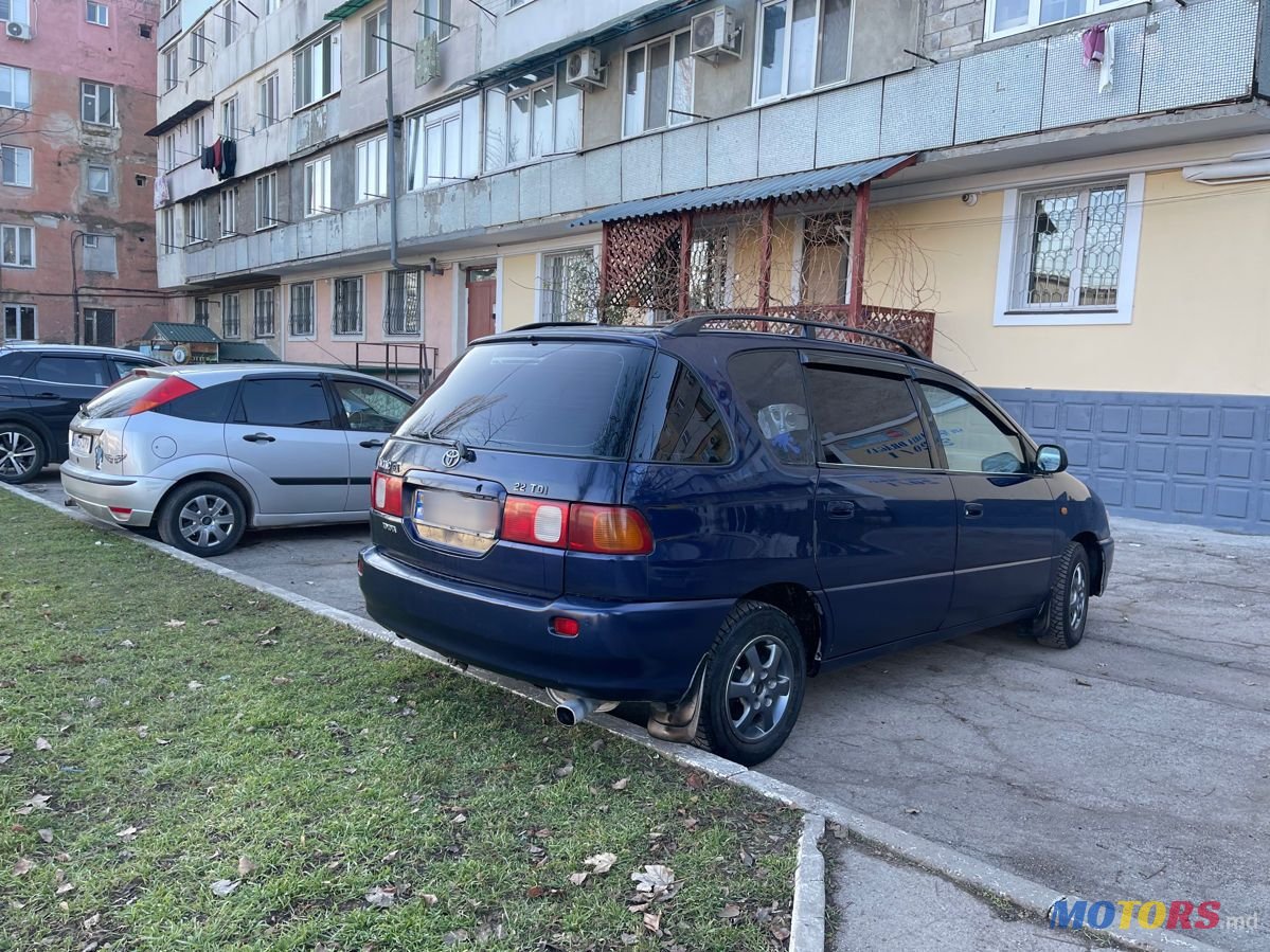 1999' Toyota Picnic photo #6