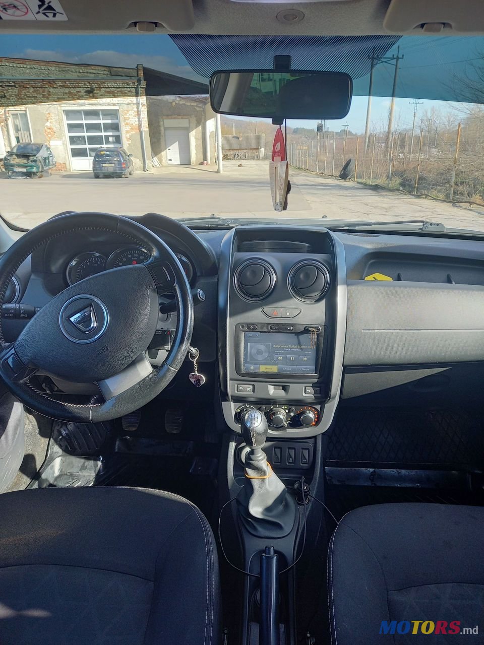 2015' Dacia Duster photo #4