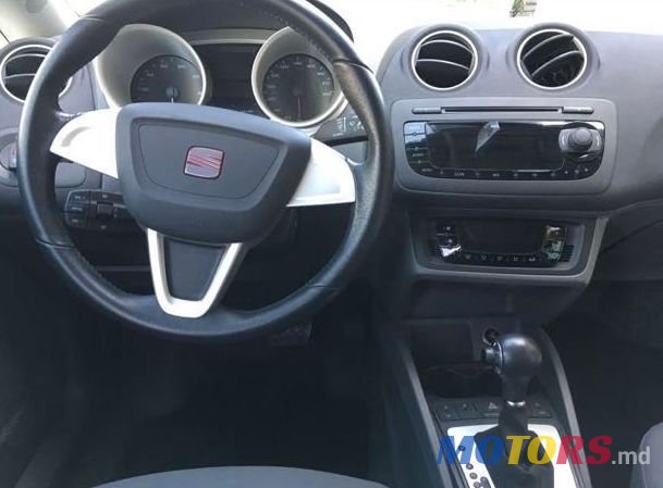 2011' SEAT Ibiza photo #6