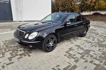 2005' Mercedes-Benz E-Class