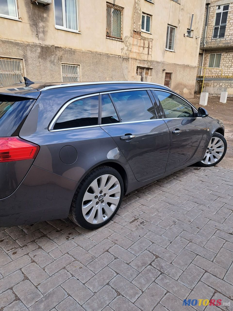 2010' Opel Insignia photo #4