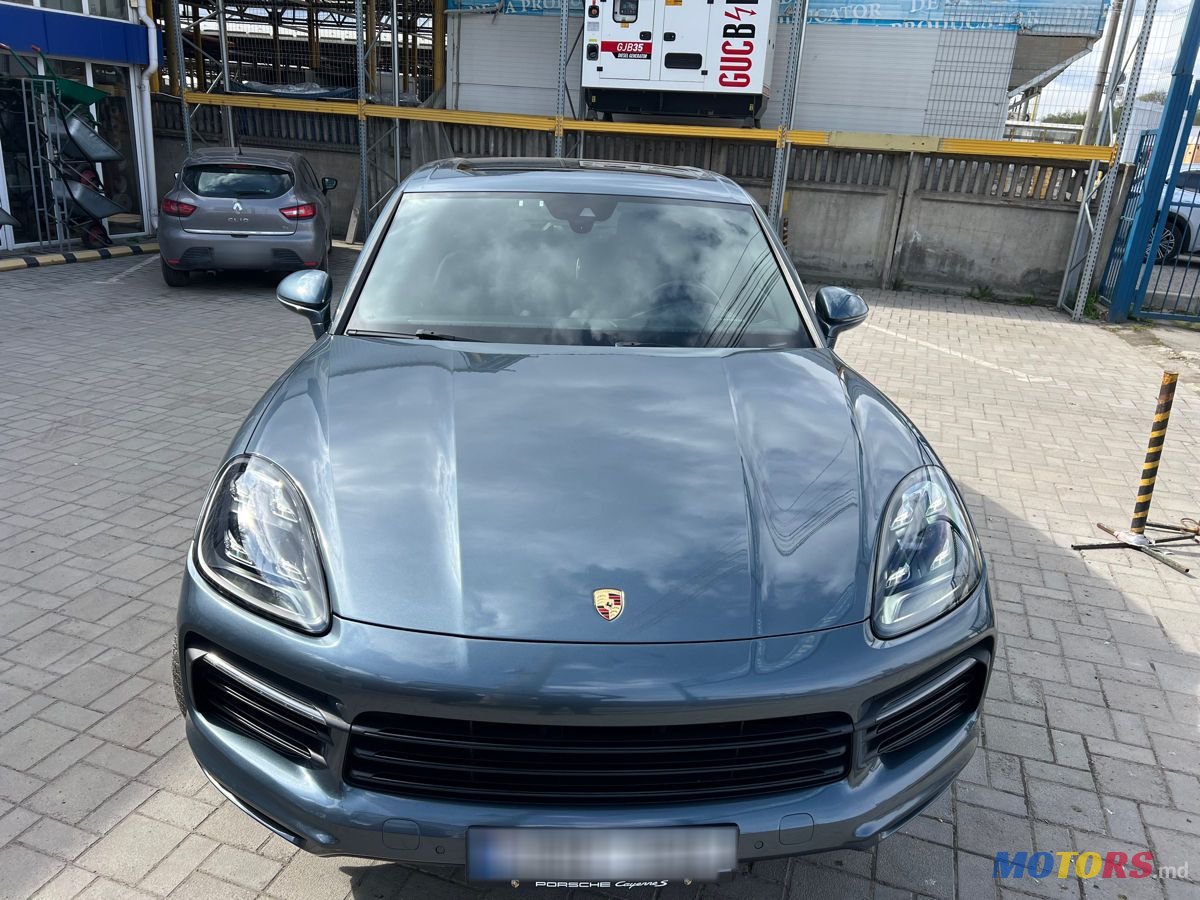 2019' Porsche Cayenne photo #5