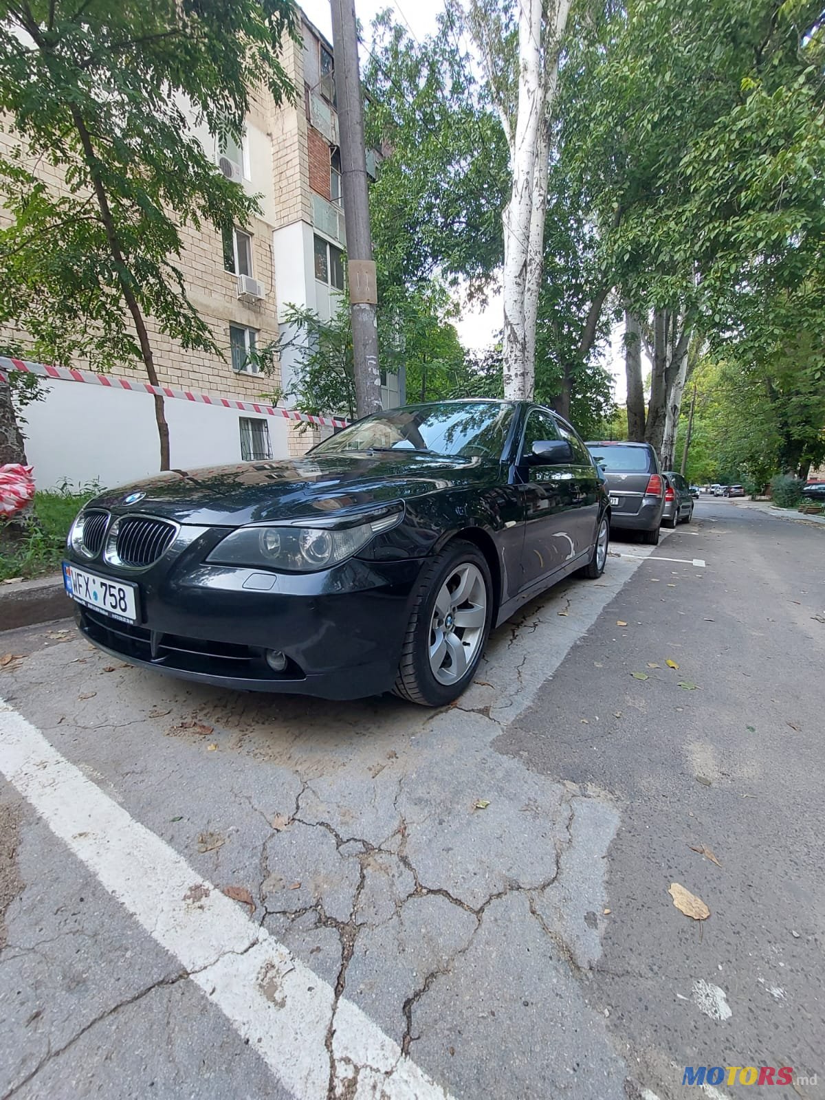 2006' BMW 530 photo #6