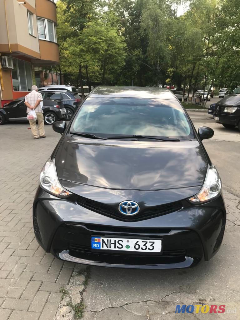 2014' Toyota Prius photo #1