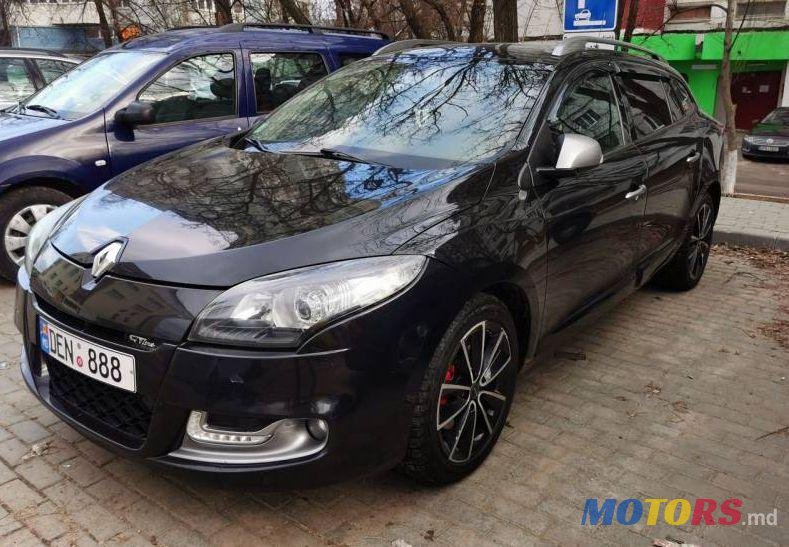 2012' Renault Megane photo #2