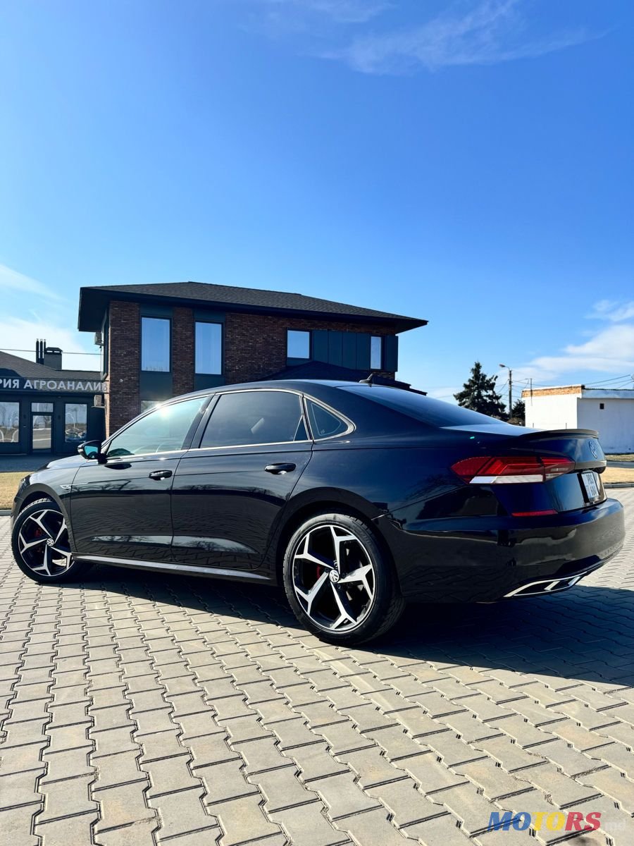 2020' Volkswagen Passat photo #3