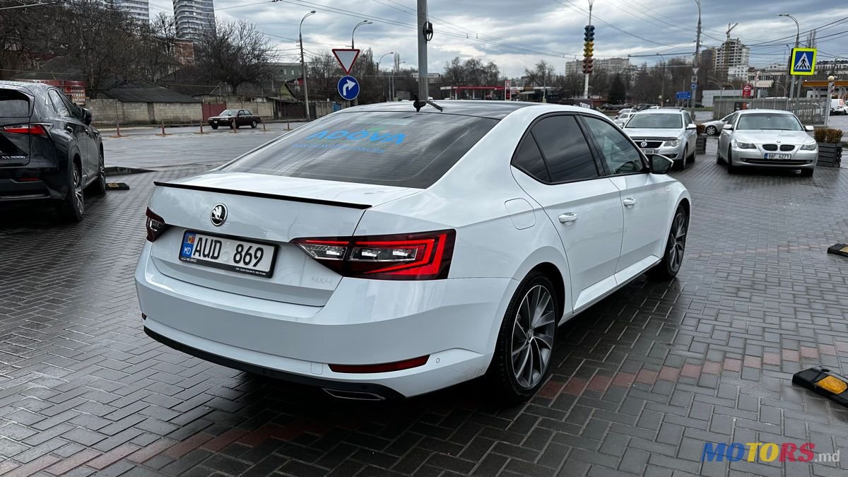 2017' Skoda Superb photo #5