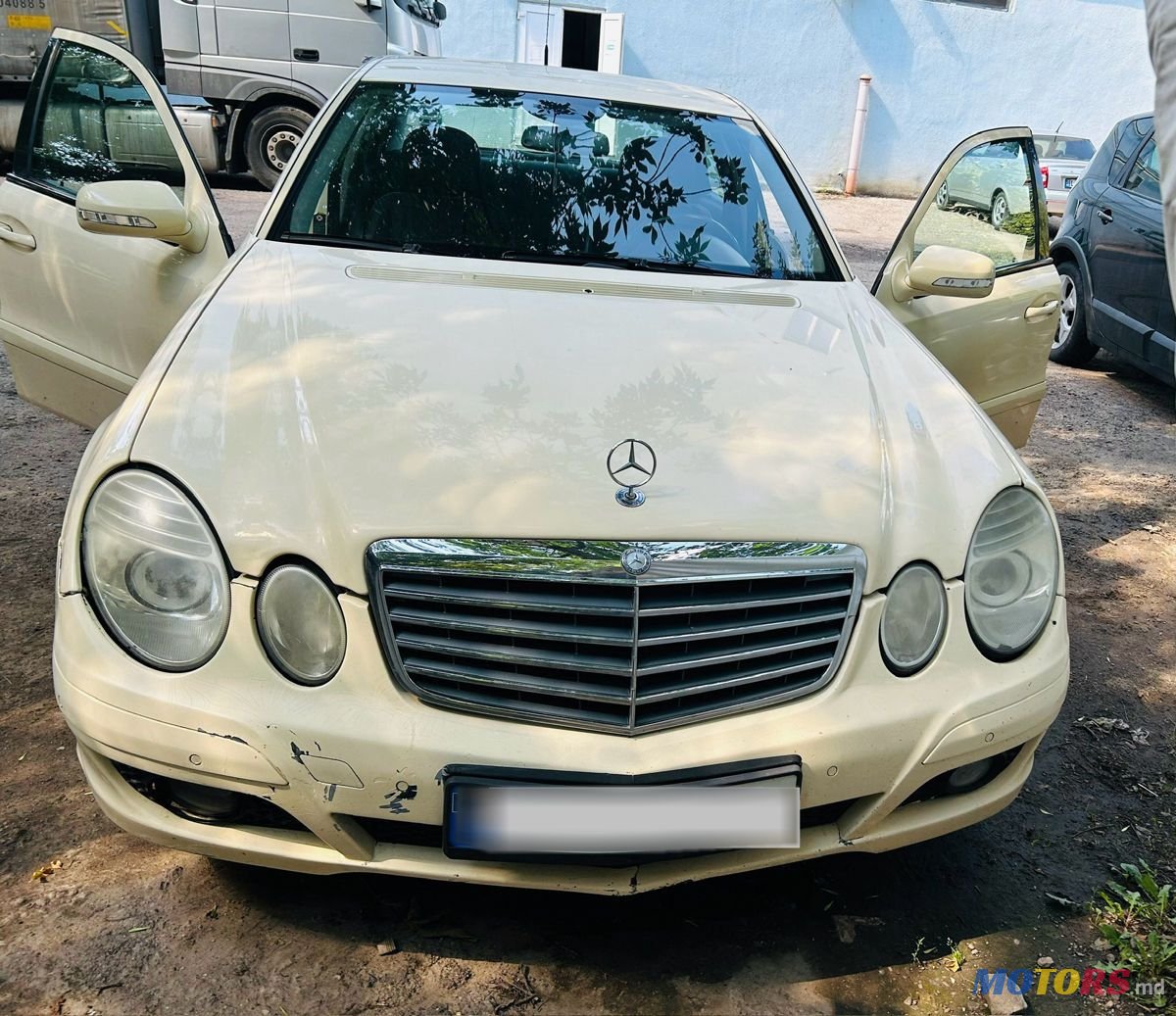 2007' Mercedes-Benz E-Class photo #2