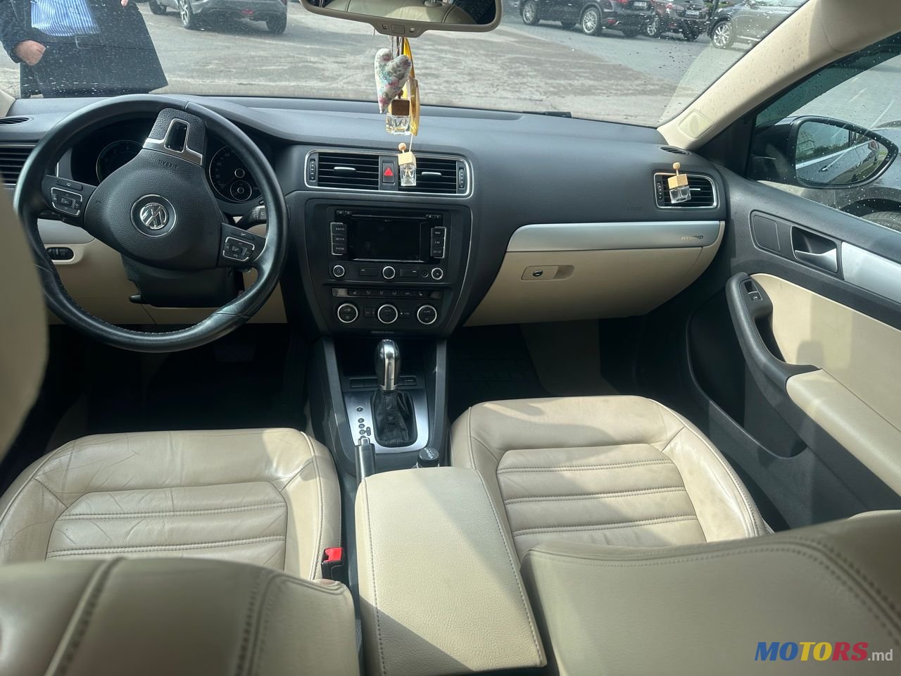 2013' Volkswagen Jetta photo #6