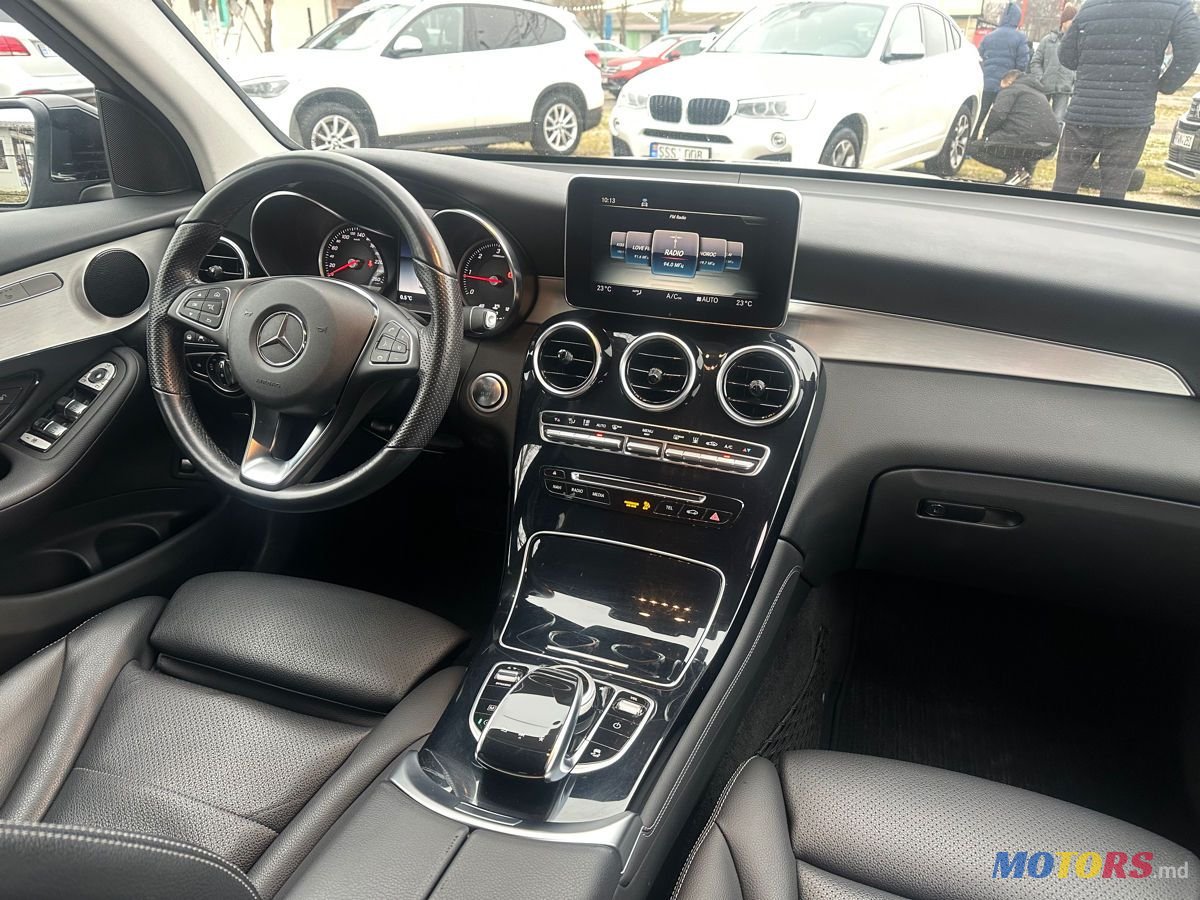 2018' Mercedes-Benz Glc photo #3