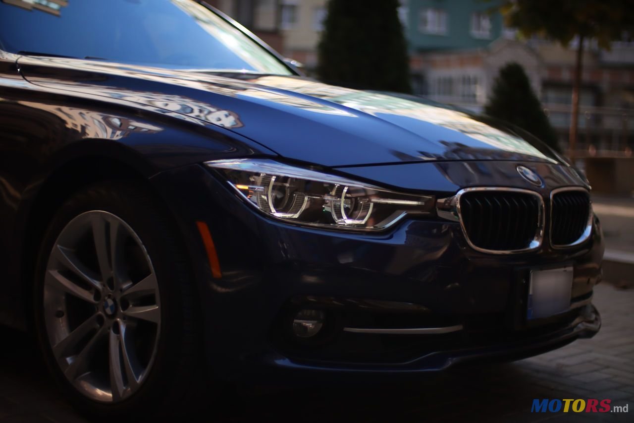 2017' BMW 3 Series photo #2