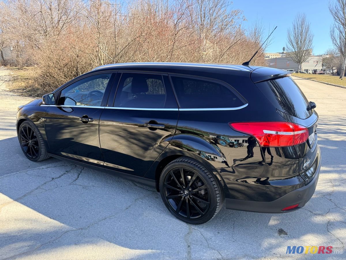 2017' Ford Focus photo #6