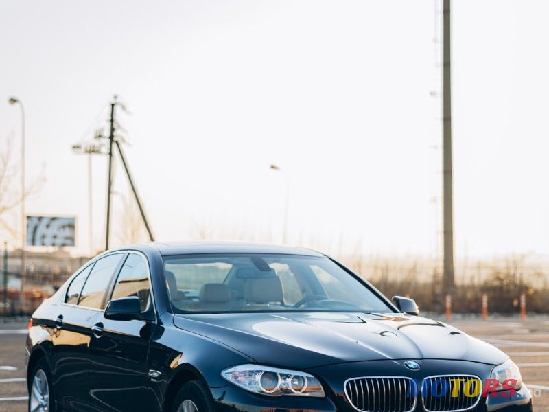 2013' BMW 5 Series photo #5