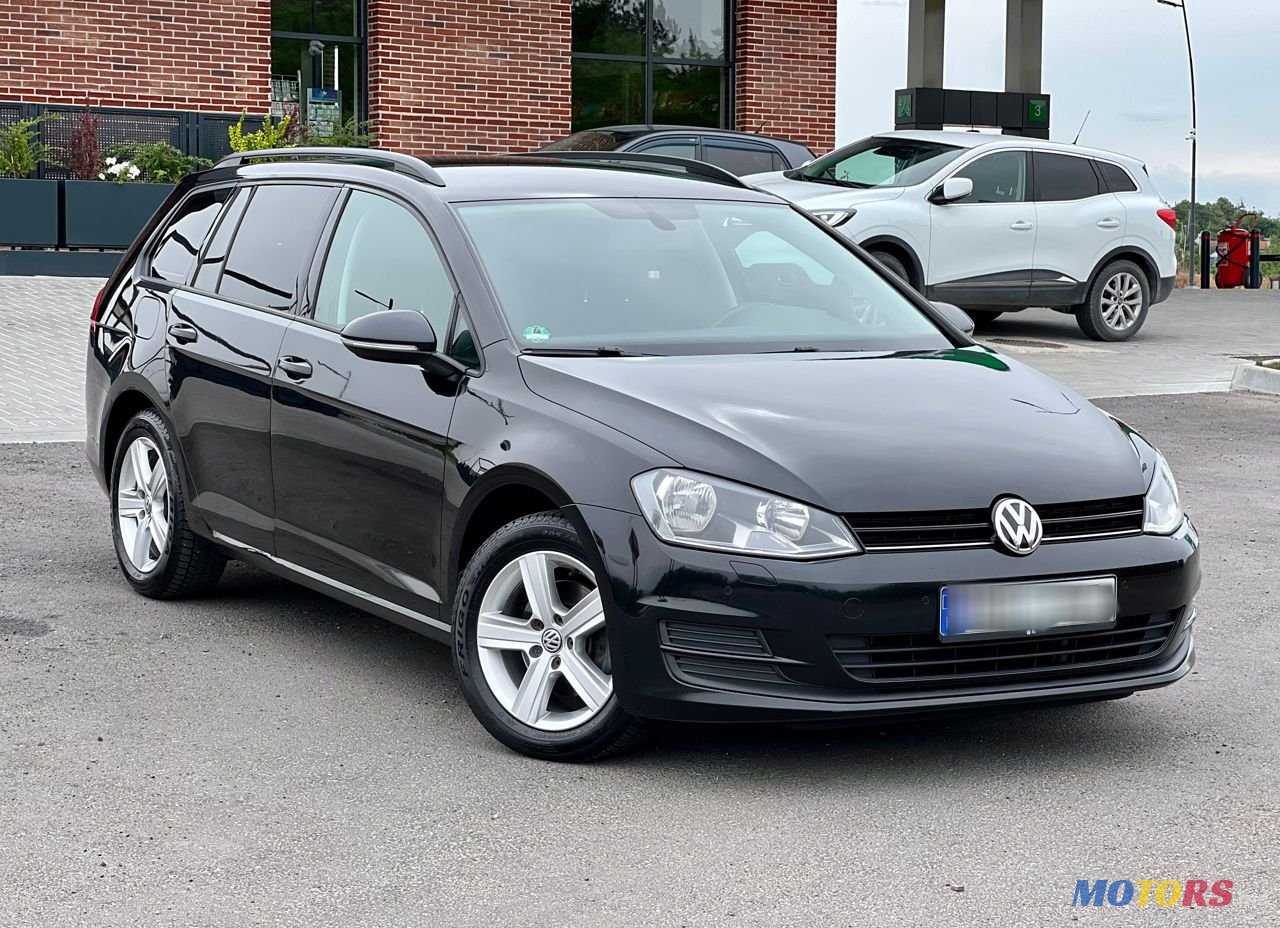 2014' Volkswagen Golf photo #2
