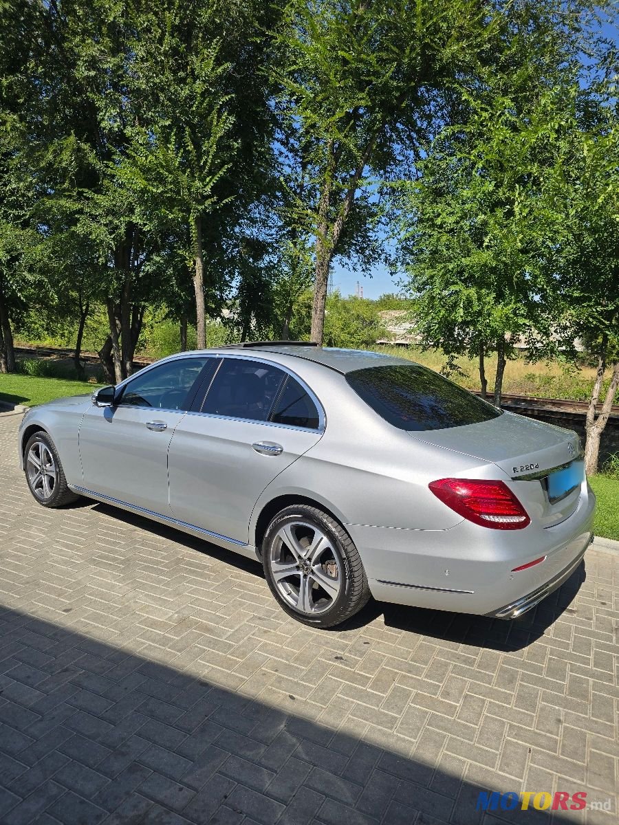 2019' Mercedes-Benz E-Class photo #1
