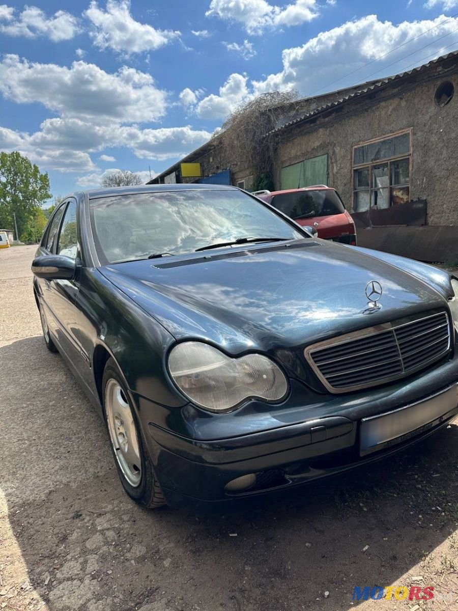 2000' Mercedes-Benz E-Class photo #1