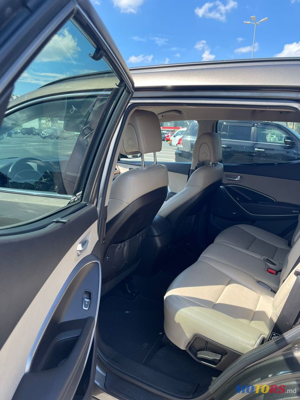 2014' Hyundai Santa Fe photo #4