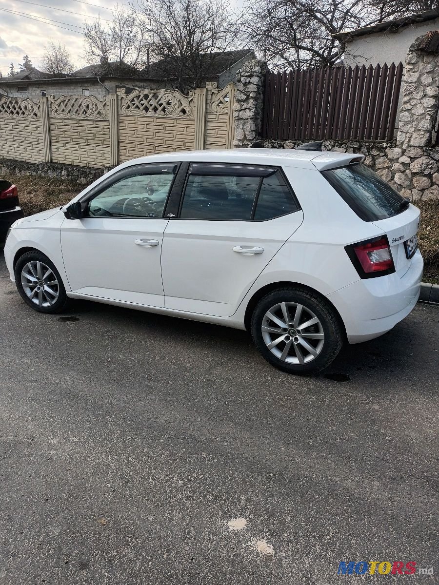 2015' Skoda Fabia photo #1