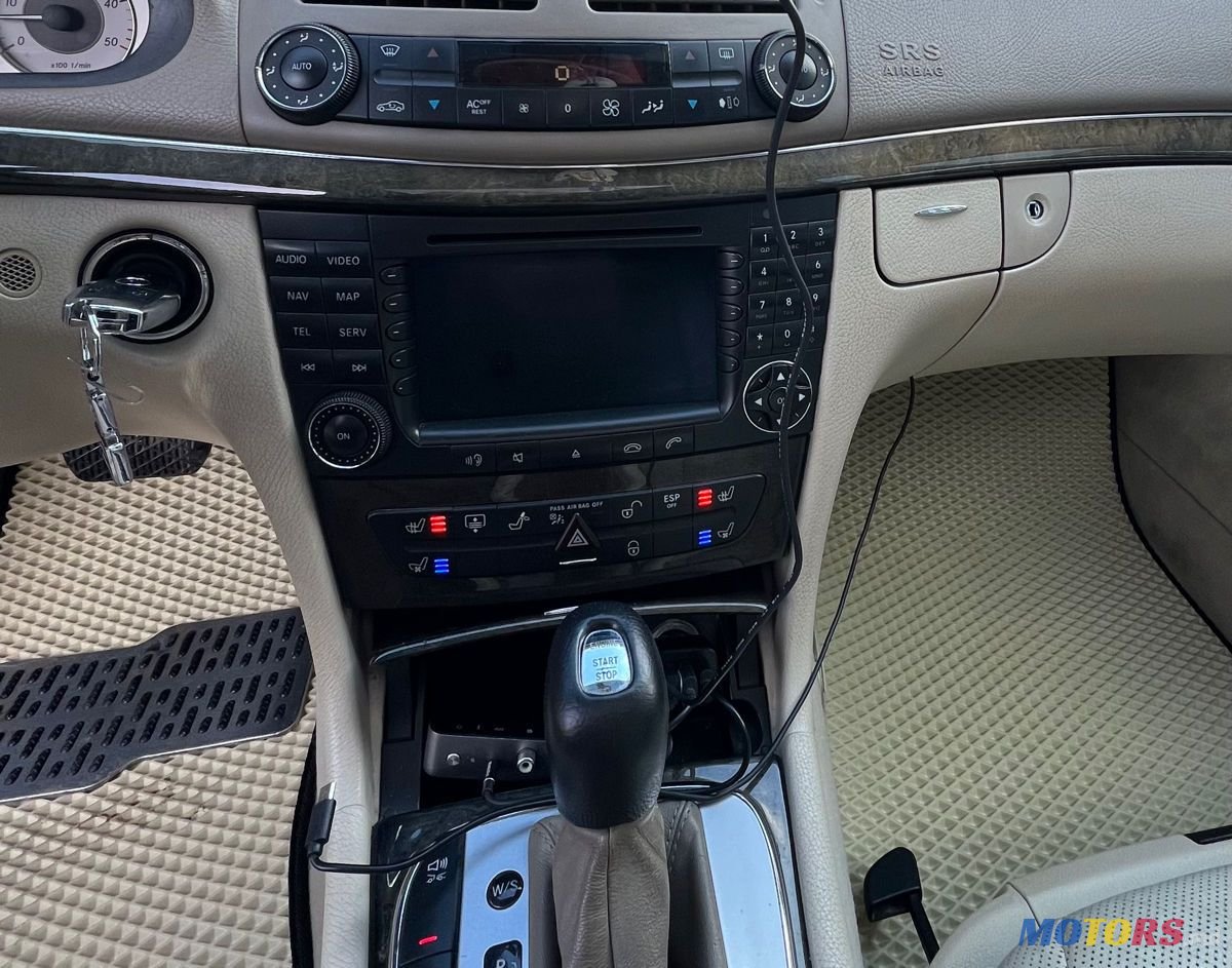 2003' Mercedes-Benz E Класс photo #6