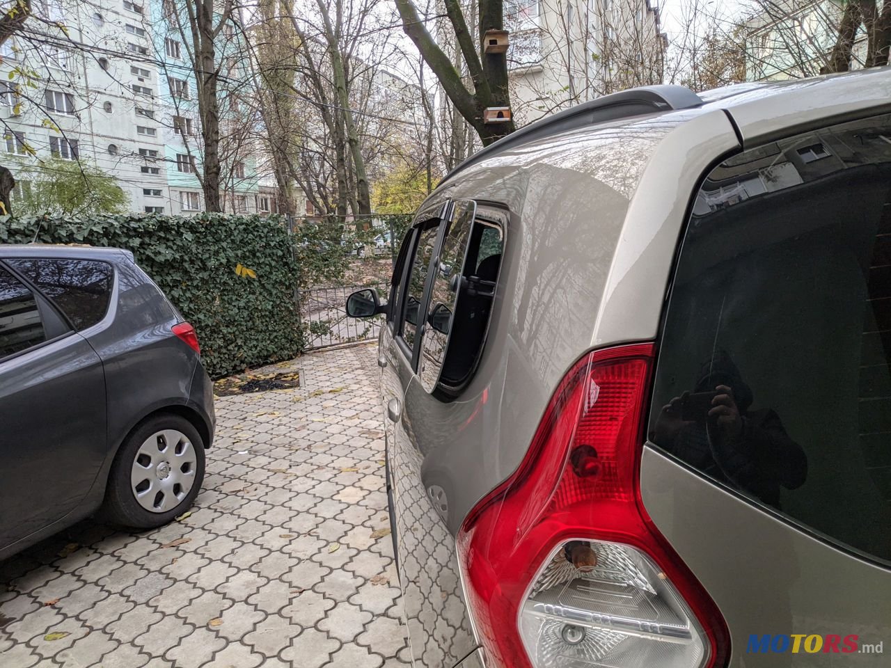 2012' Dacia Lodgy photo #5