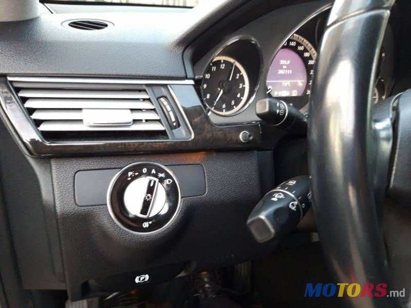 2009' Mercedes-Benz E photo #2