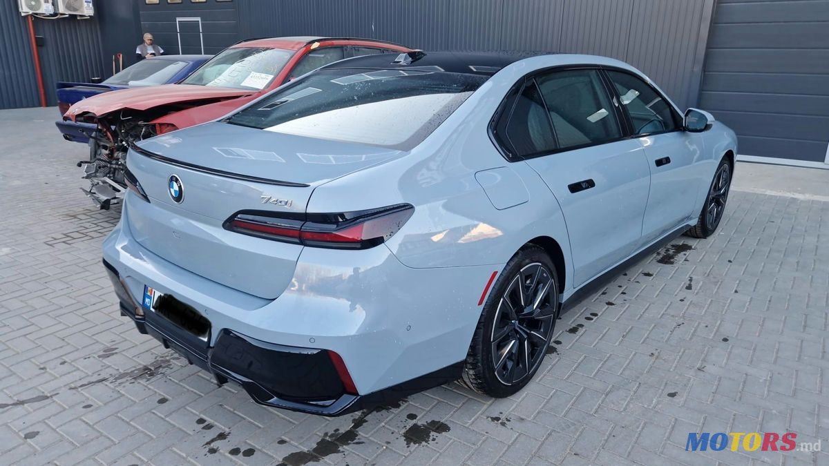 2023' BMW 7 Series photo #2