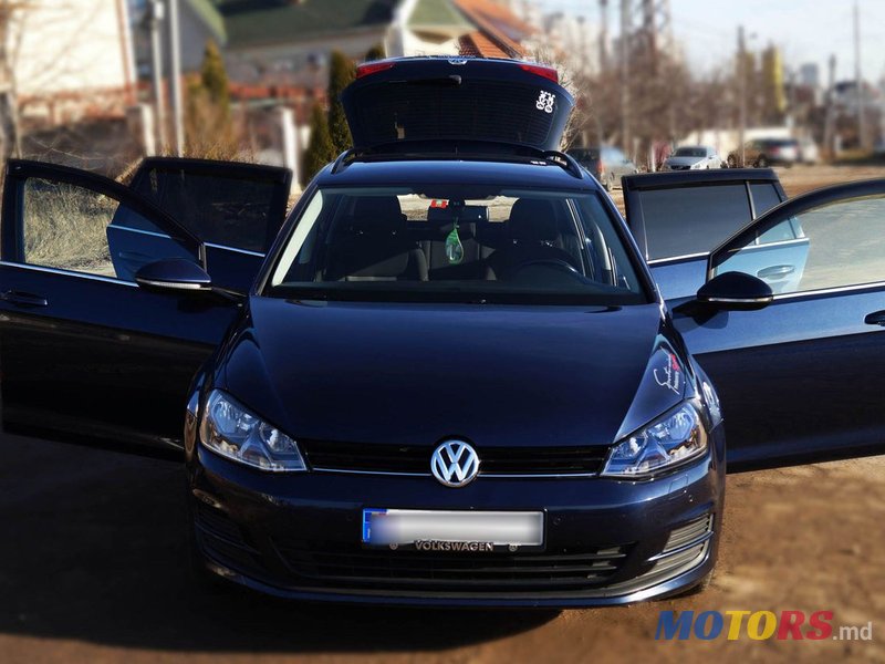 2015' Volkswagen Golf photo #1