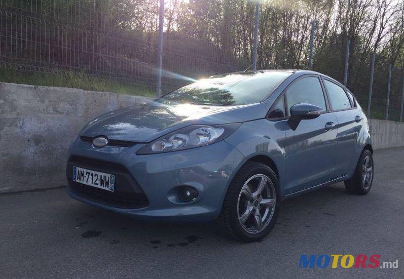 2009' Ford Fiesta photo #2