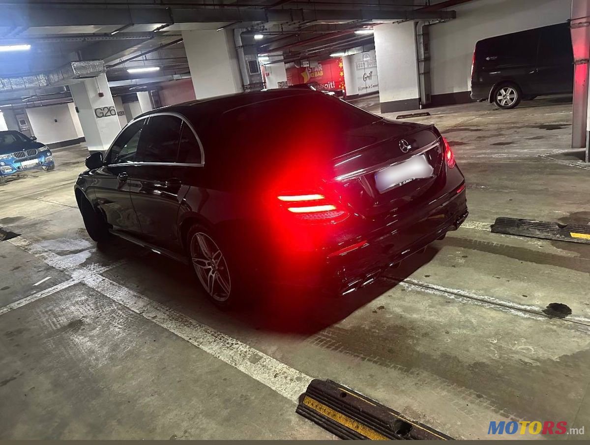 2018' Mercedes-Benz E Класс photo #3