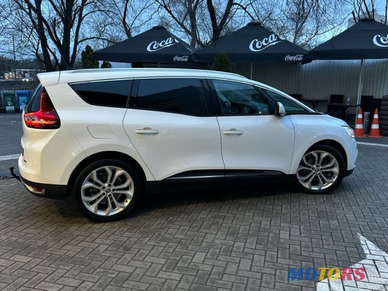 2017' Renault Grand Scenic photo #2