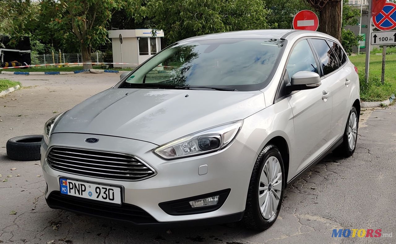 2016' Ford Focus photo #2