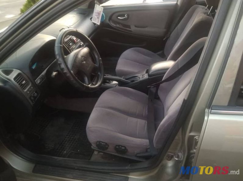 2001' Nissan Maxima photo #4