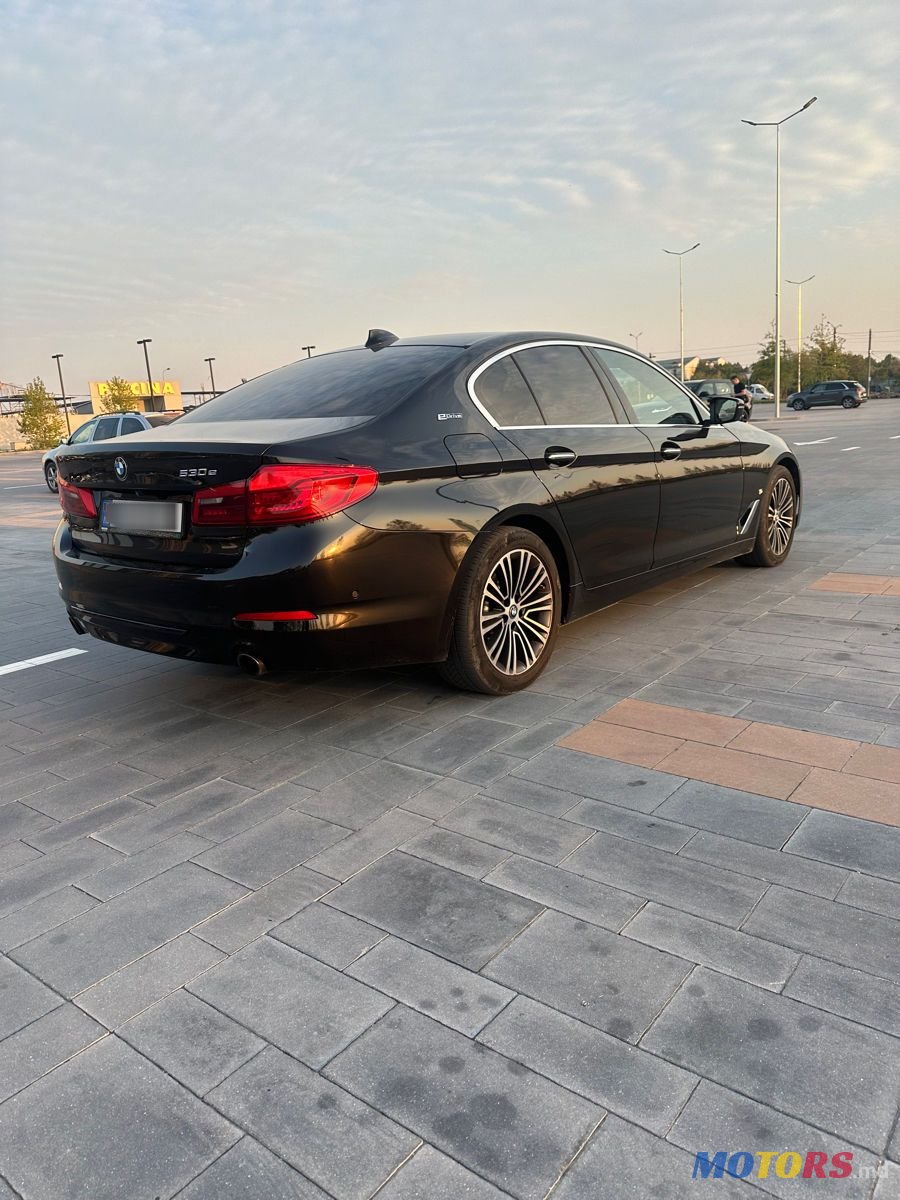 2017' BMW 5 Series photo #3
