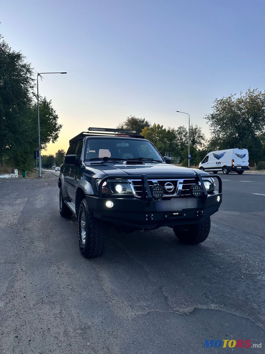 2004' Nissan Patrol photo #1