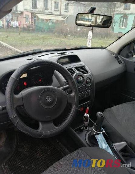 2007' Renault Megane photo #2