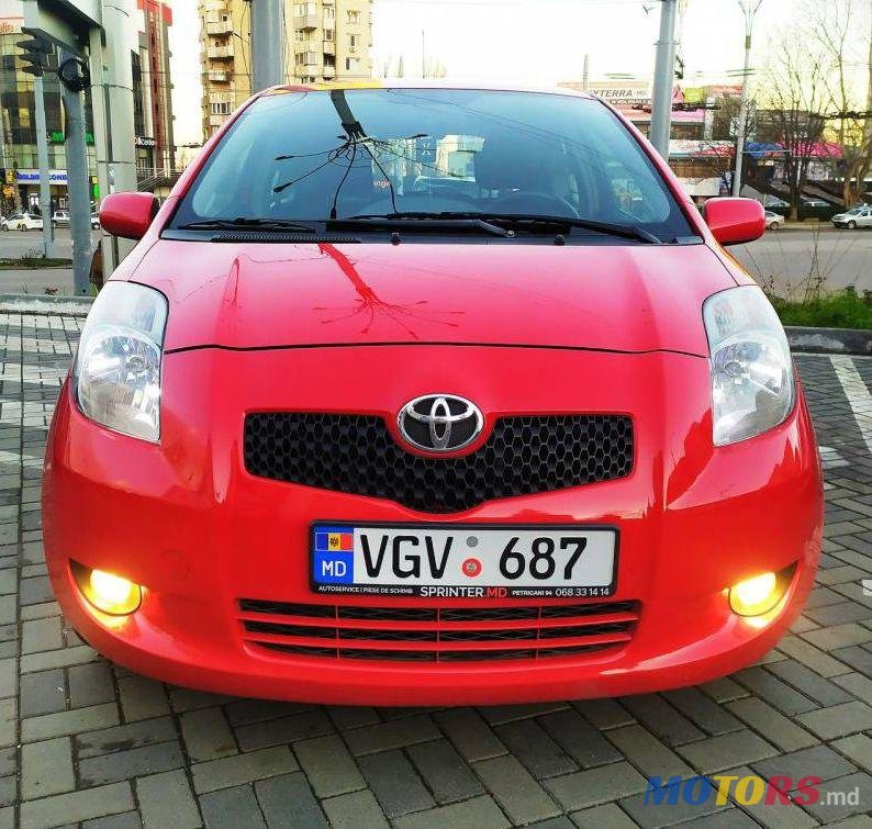 2008' Toyota Yaris photo #3
