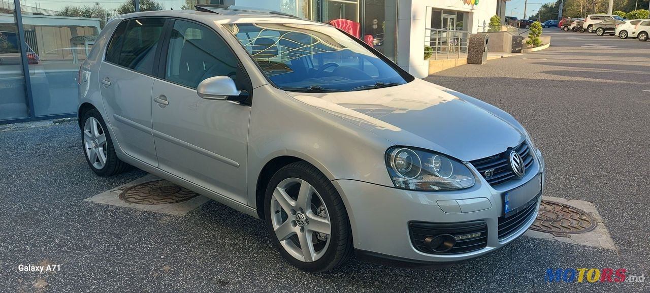 2007' Volkswagen Golf photo #1