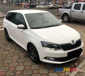 2015' Skoda Fabia photo #4