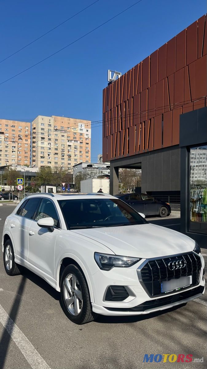 2019' Audi Q3 photo #2