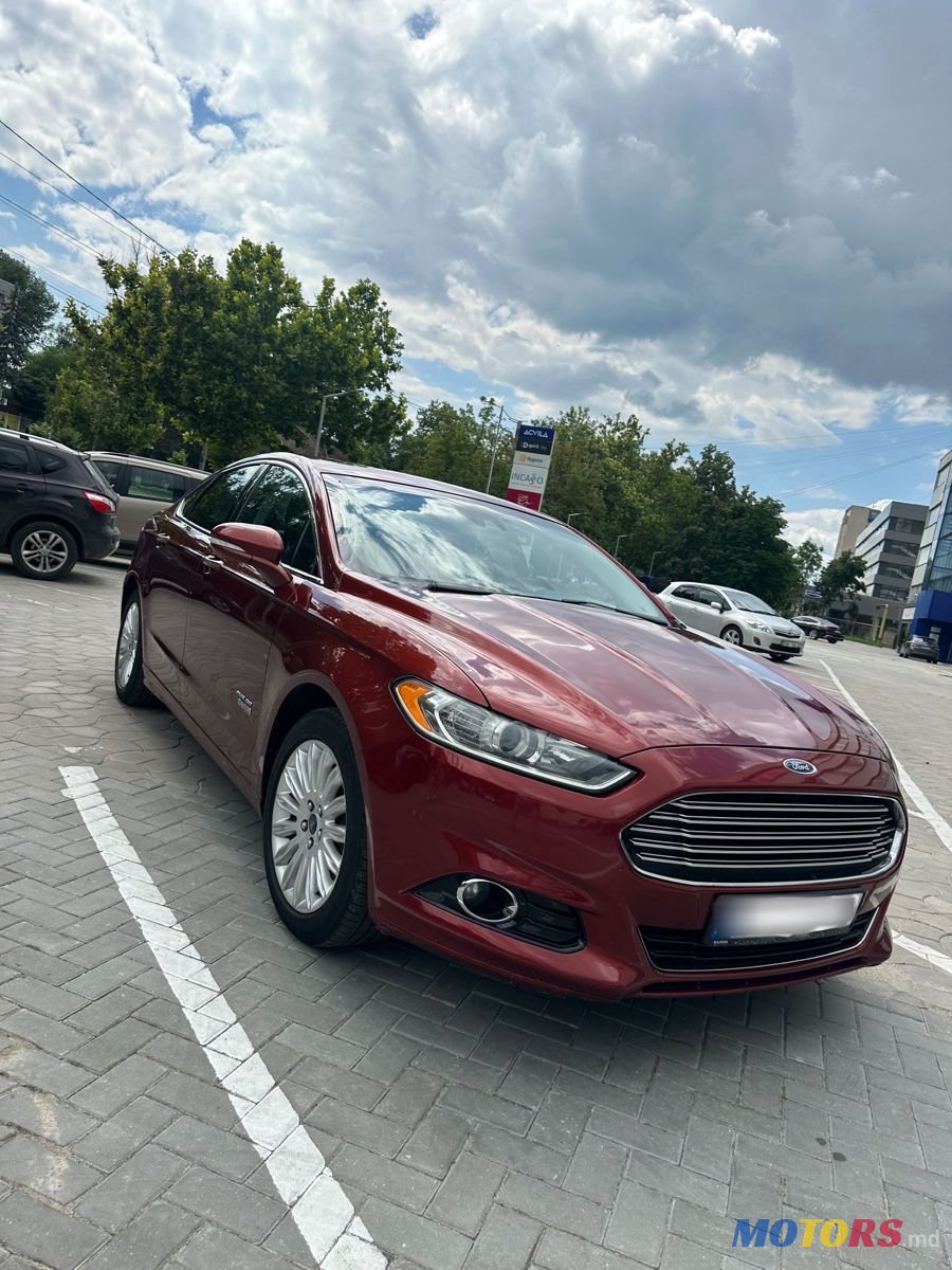 2013' Ford Fusion photo #4