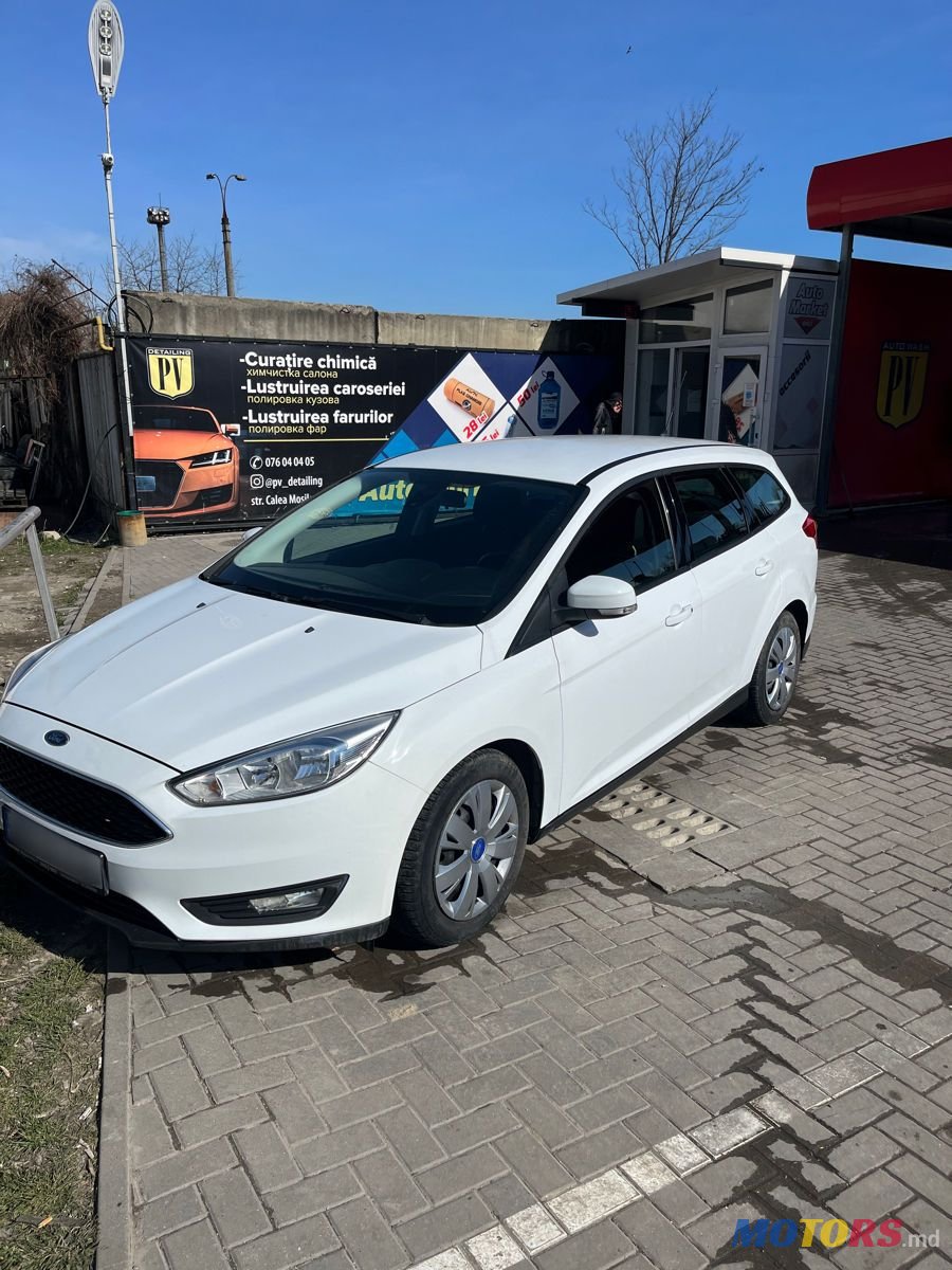 2015' Ford Focus photo #3