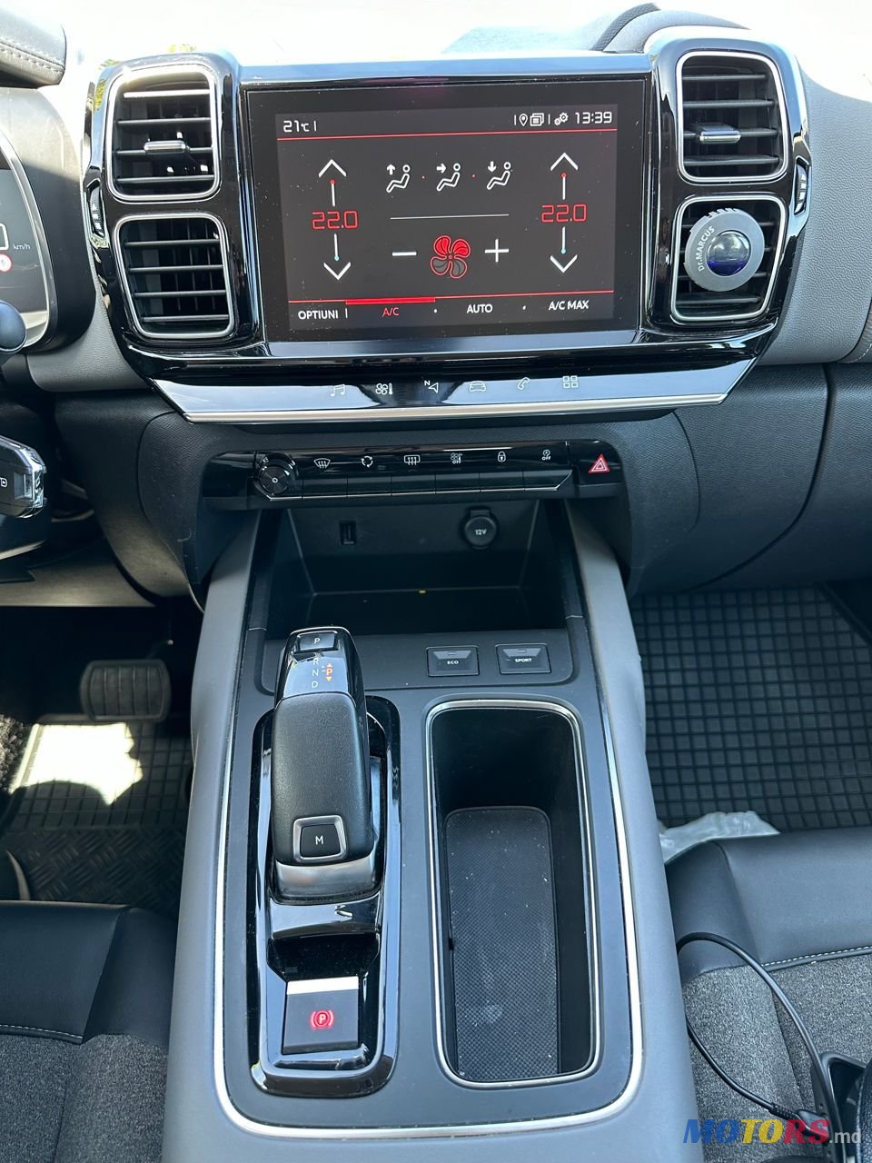 2020' Citroen C5 Aircross photo #4