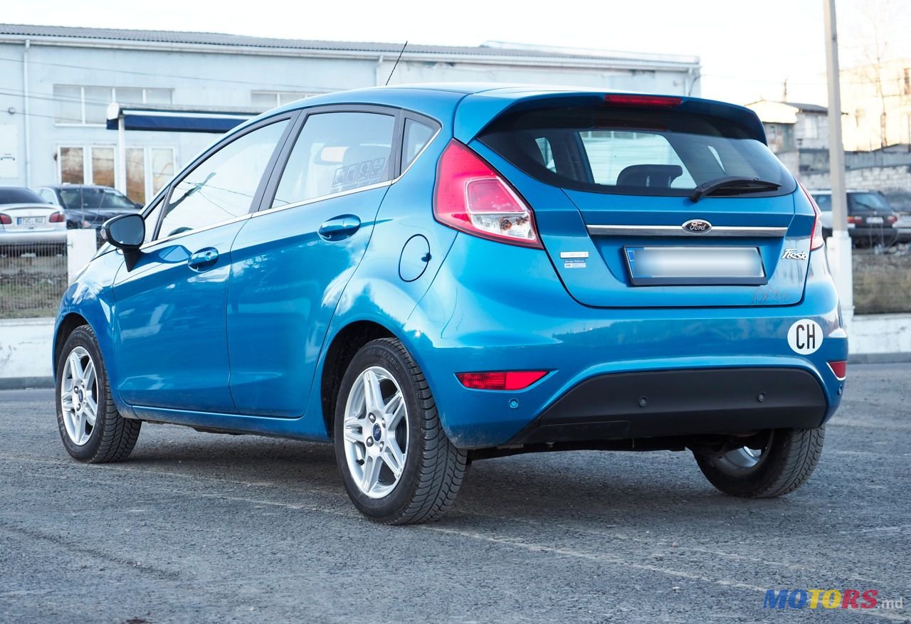 2014' Ford Fiesta photo #4